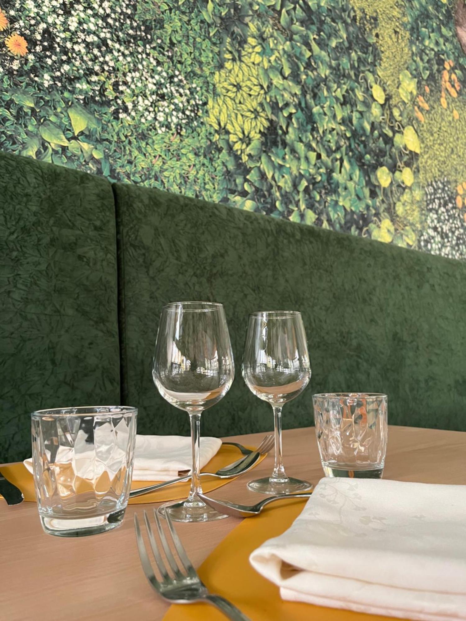 Le Bois Dormant-Hotel Restaurant & Spa Logis Hotel Champagnole Dış mekan fotoğraf